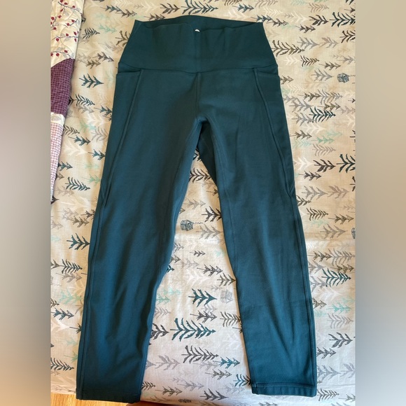 Senita Athletics Crop Leggings - Picture 2 of 3